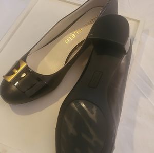 Anne Klein Akhastobe black leather chunky low heel.